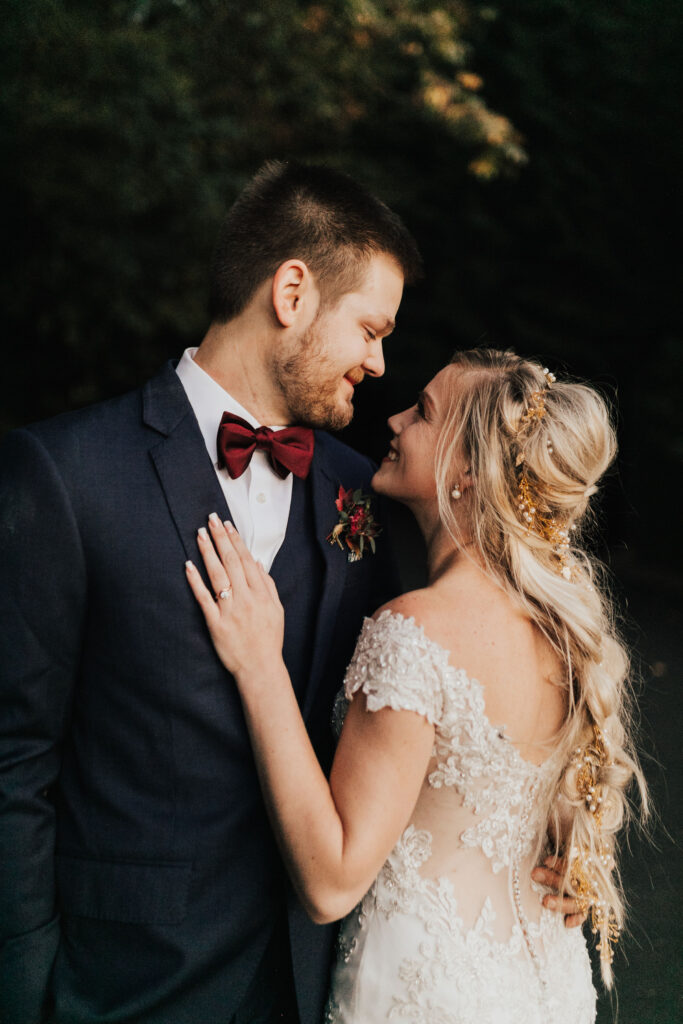 fall-wedding-color-palette-dark-maroon-and-greens-wedding-inspo
