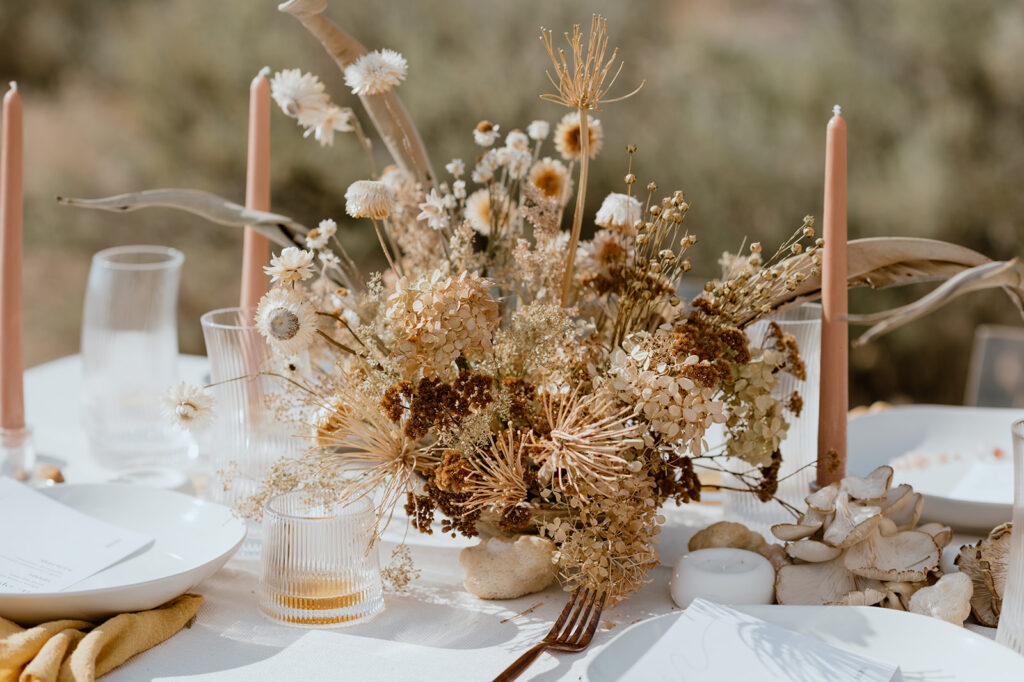 Earthy-Luxury-Painted-Hills-Styled-Shoot-The-Design-11