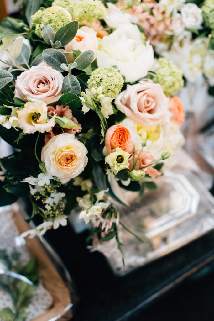 How-I-planned-a-wedding-that-feels-true-to-my-partner-&-i-wedding-flowers